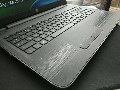 **AS NEW**THE NEW HP 250 G5*6TH GEN i5*4GB RAM*500GB HDD*HD DISPLAY*DVD WRITER*
